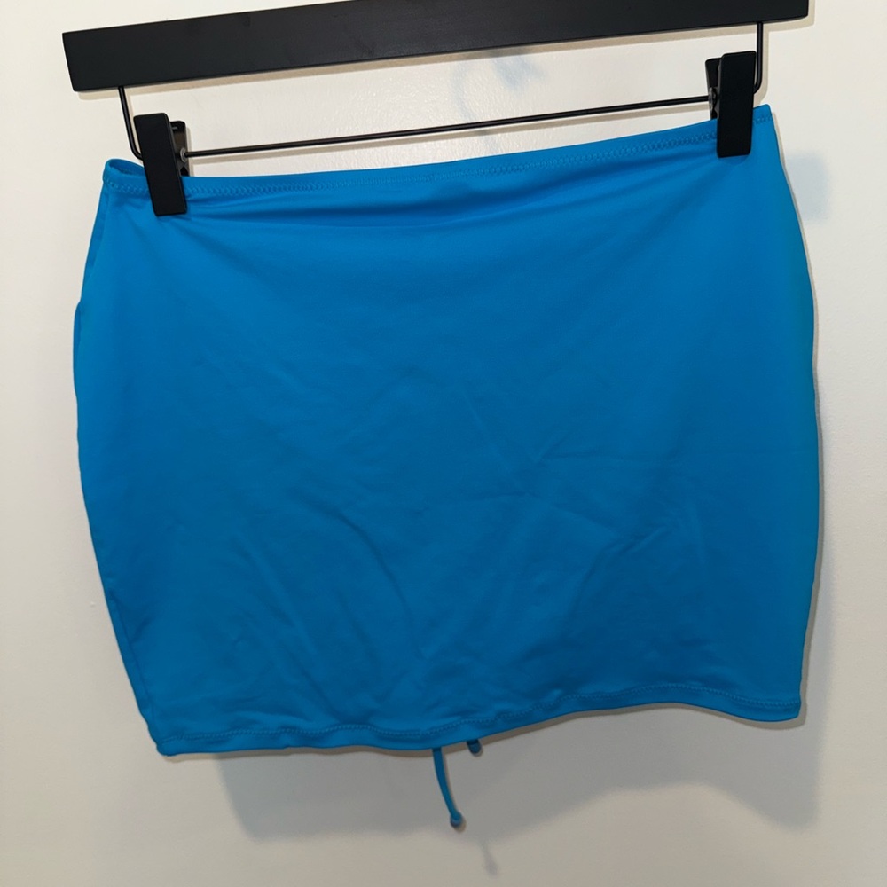 SKIMS Coverup Set: Swim Long Sleeve Shrug and Ruched Mini Skirt Turquoise - Picture 14 of 16